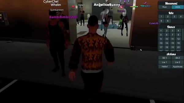 Me follo a mi primer chico en un baño publico